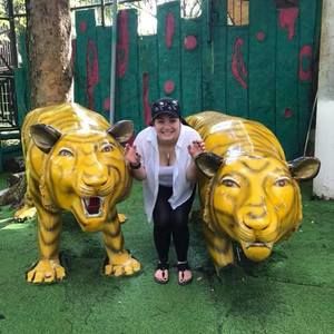 Meet your Posher, Tay